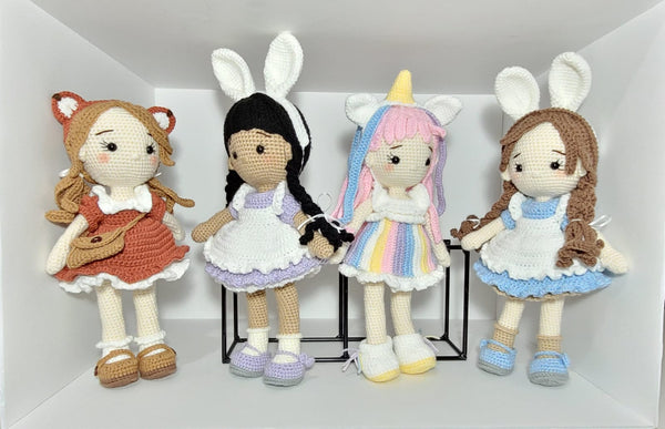 Dolls with Removable Clothing